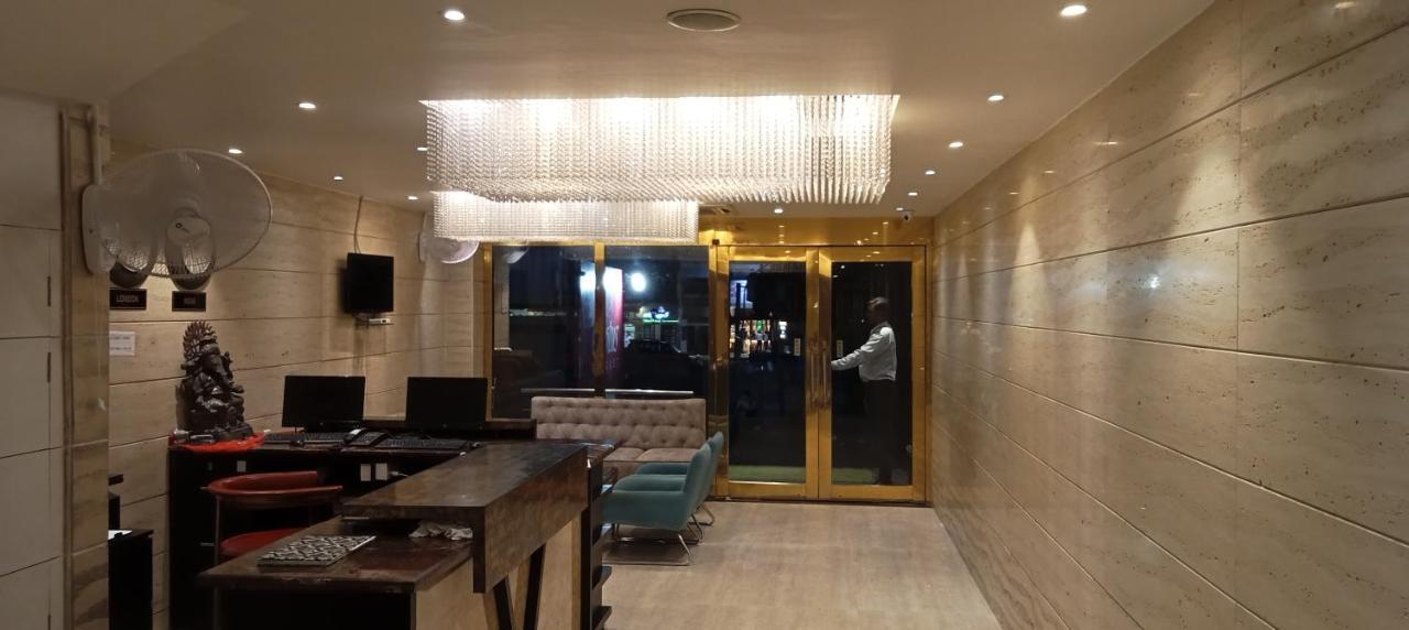 Dazzling Hotel Agra  Exterior photo