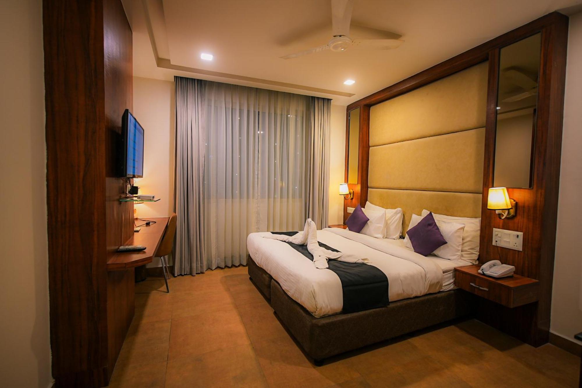 Dazzling Hotel Agra  Exterior photo