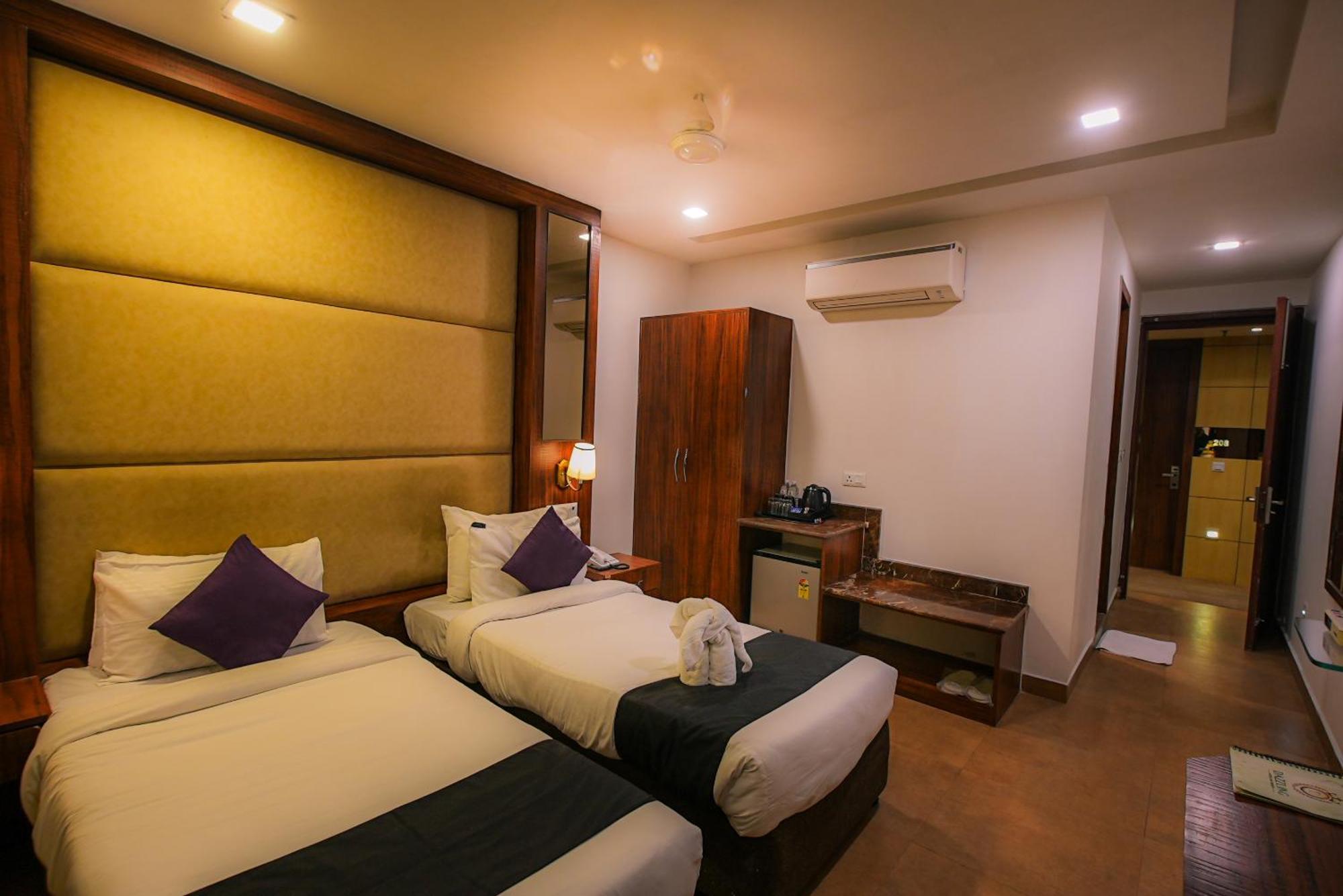 Dazzling Hotel Agra  Exterior photo